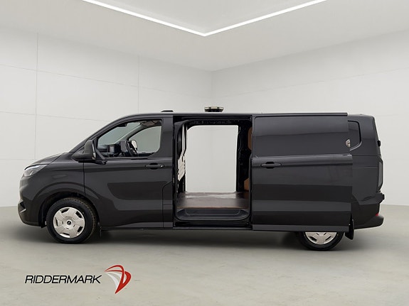 Ford Transit Custom 11 of 30