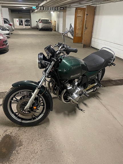 Suzuki GS1000G 3 of 4