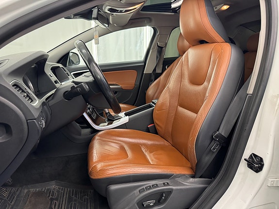 Volvo S60 7 of 17