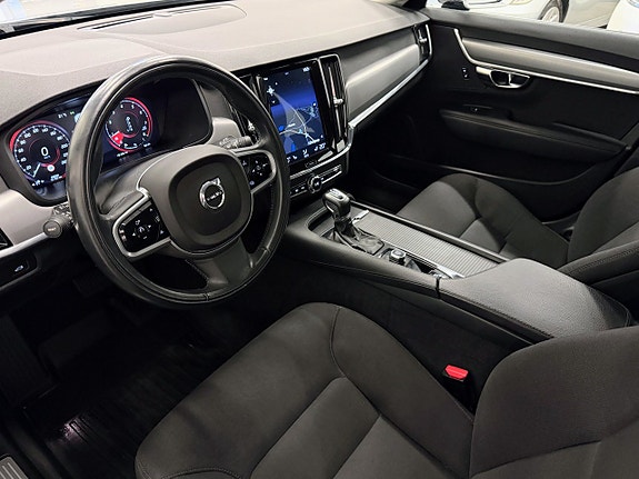 Volvo V90 11 of 15