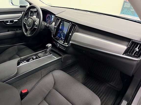 Volvo V90 8 of 15