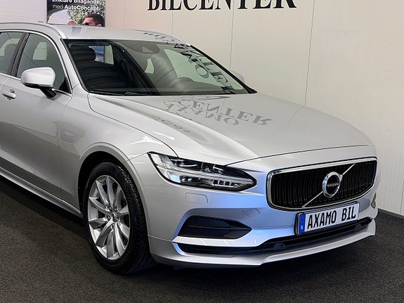 Volvo V90 3 of 5