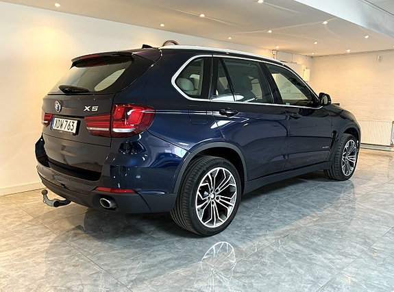 BMW X5 4 of 5