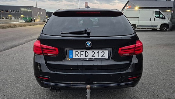 BMW 320d 6 of 16