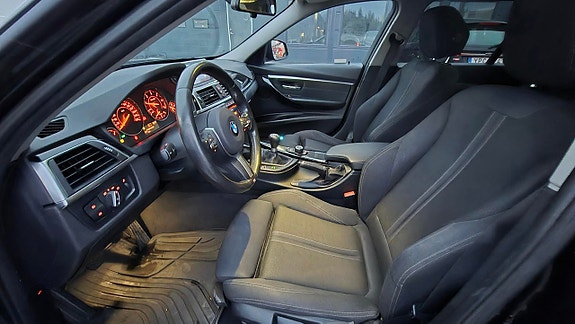 BMW 320d 9 of 16