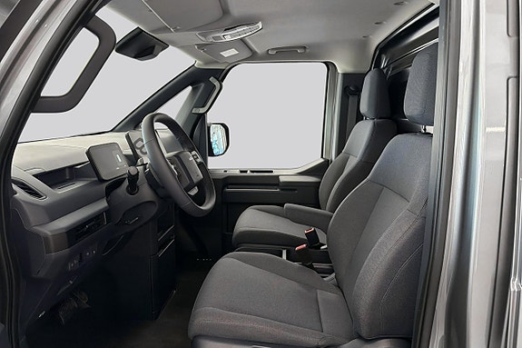 Kia PV5 8 of 28