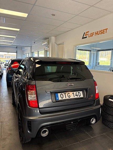 Mopedbil Ligier JS50 SPORT (790mil - 1 ägare) NYSKICK 2 of 12