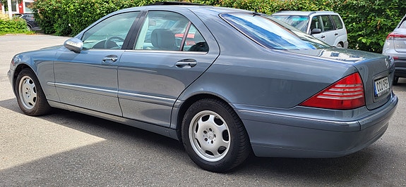 Mercedes-Benz S320 27 of 29
