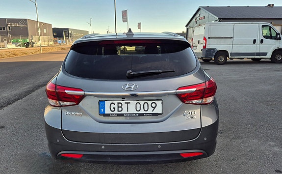 Hyundai i40 4 of 5