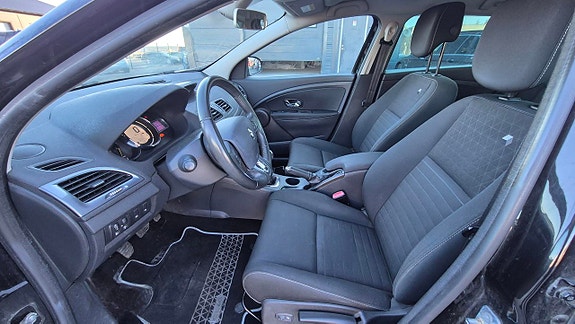 Renault Megane III 5 of 5