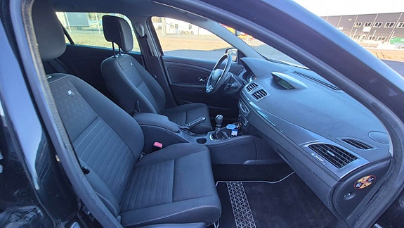 Renault Megane 10 of 13