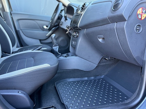Dacia Logan 16 of 24