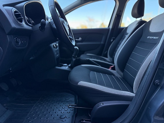 Dacia Logan 13 of 24