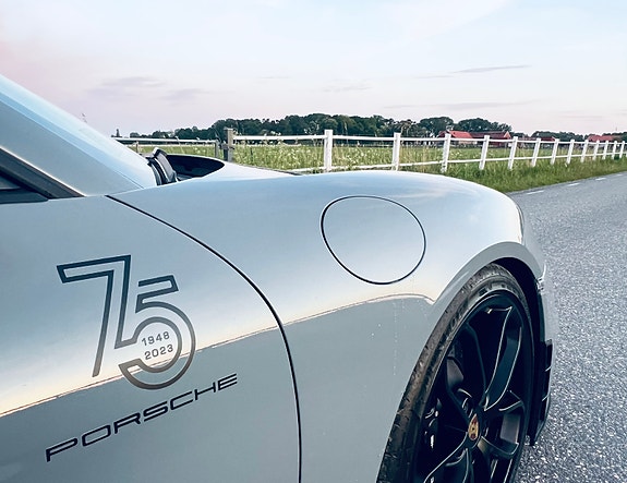 Porsche 718 Spyder 2 of 5