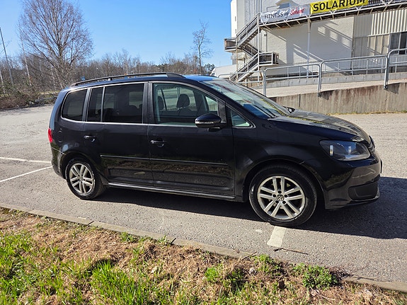 Volkswagen Touran 6 of 6