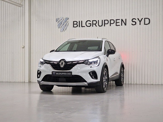 Renault Captur 3 of 5
