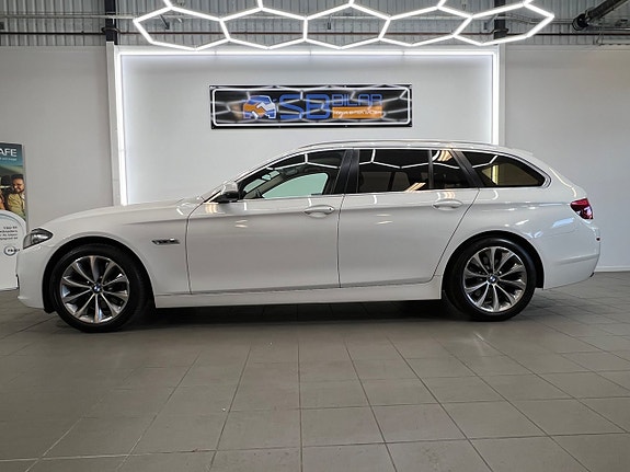 BMW 520 2 of 5