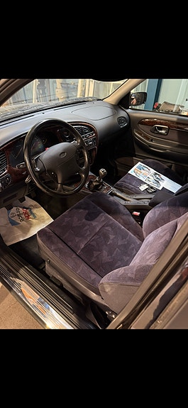 Ford Scorpio 2 of 19