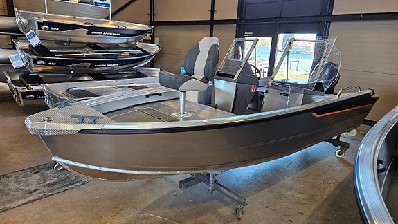 Buster M2 Fishing ny 2025 Yamaha F40 FETL 2 of 7