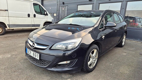Opel Astra 2 of 5