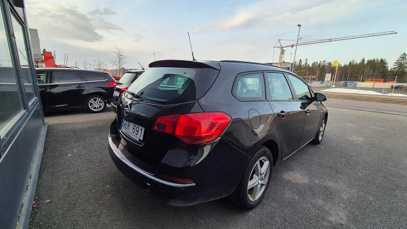 Opel Astra 3 of 5