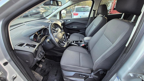 Ford C-Max 6 of 12