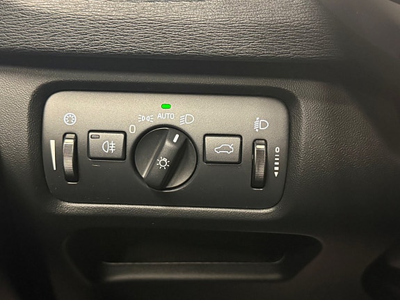 Volvo V40 18 of 19