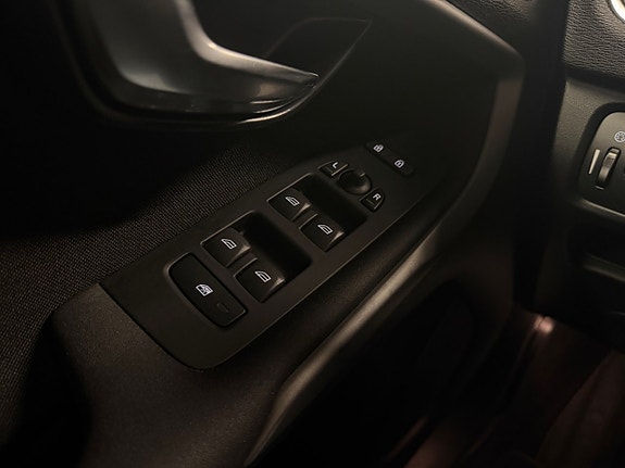 Volvo V40 19 of 19