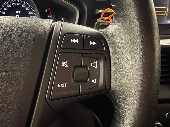 Volvo V40 16 of 19