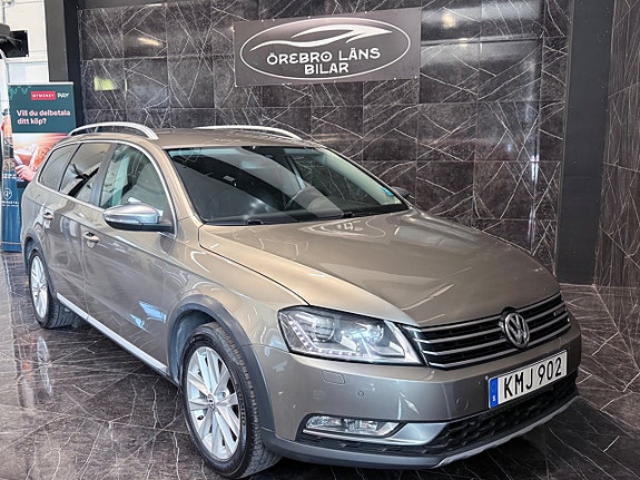 Volkswagen Passat Alltrack 3 of 5