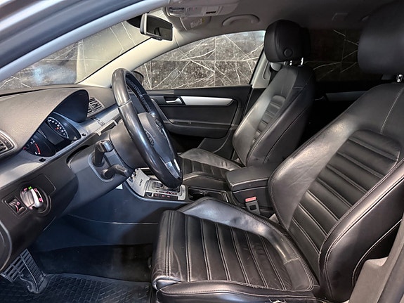 Volkswagen Passat Alltrack 12 of 21