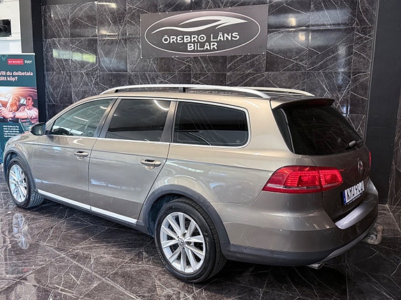 Volkswagen Passat Alltrack 4 of 5