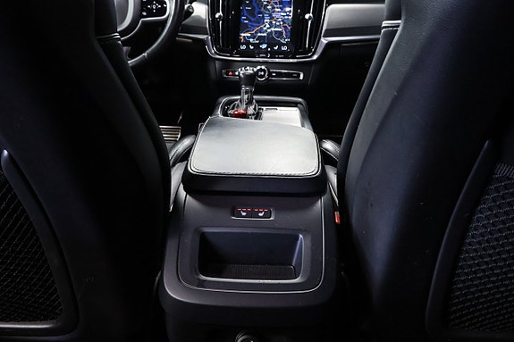 Volvo V90 28 of 30