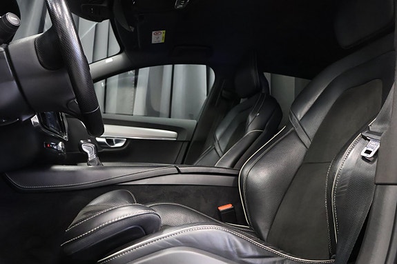 Volvo V90 16 of 30