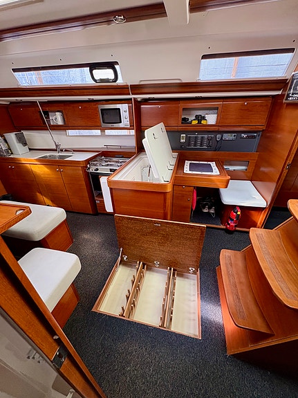 Dufour 405 Grand Large 16 of 26