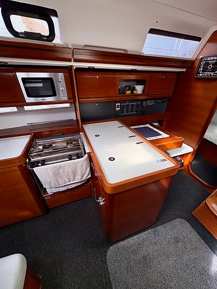 Dufour 405 Grand Large 19 of 26