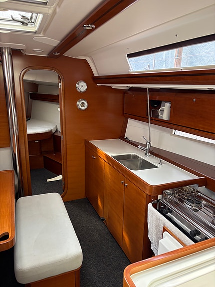 Dufour 405 Grand Large 13 of 26