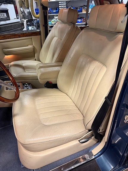 Rolls Royce Silver Spirit 12 of 17