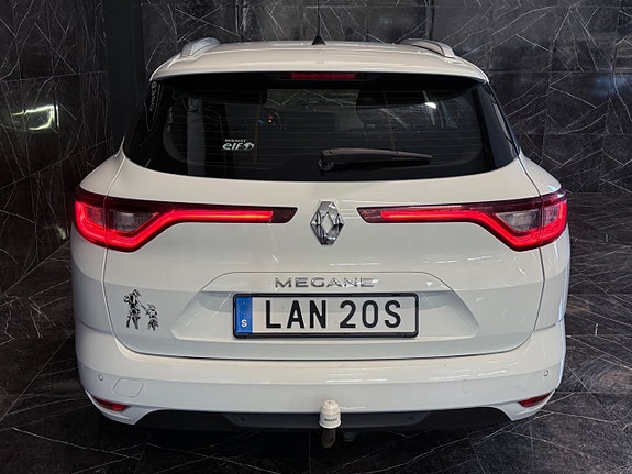 Renault Megane 12 of 24