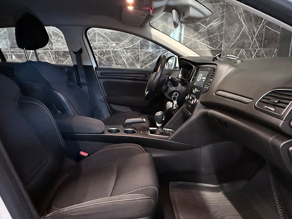 Renault Megane 13 of 24