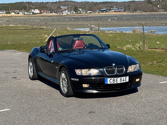 BMW Z3 2 of 5