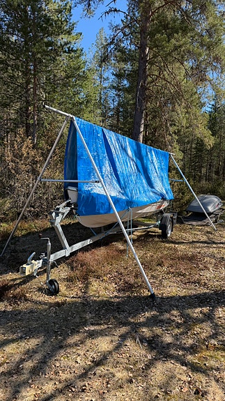 Terhi saiman solar med elmotor och Brenderup båttrailer paket 2 of 9