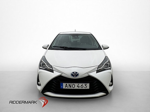Toyota Yaris 2 of 30
