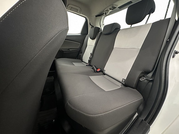 Toyota Yaris 28 of 30