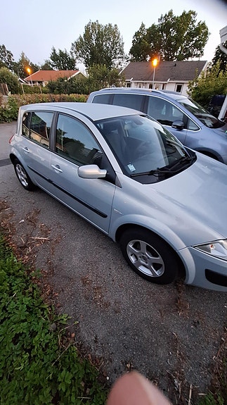 Renault Megane II 2 of 5