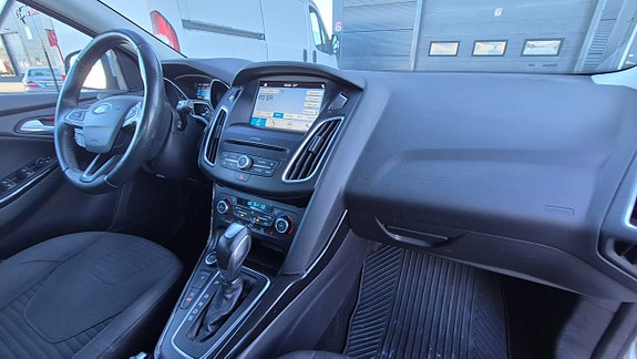 Ford Focus 6 of 8