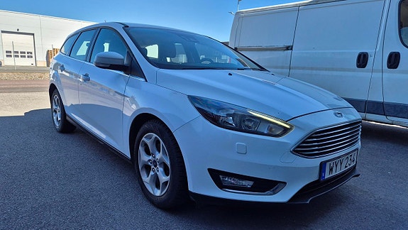 Ford Focus 10 of 21