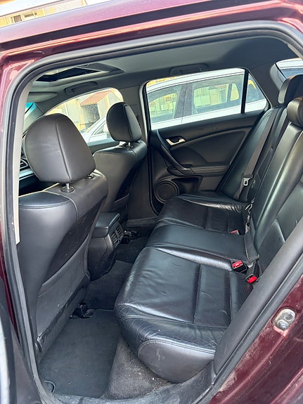 Honda Accord 8 of 8