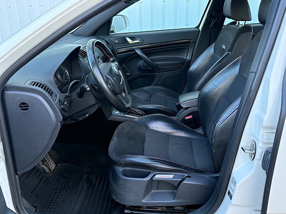 Skoda Octavia RS 8 of 14