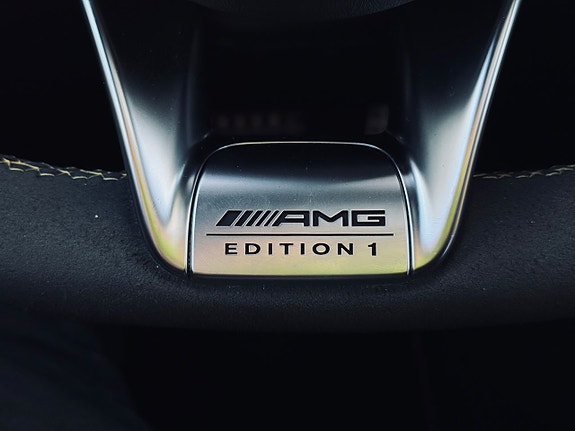 Mercedes-Benz GLC63 12 of 25